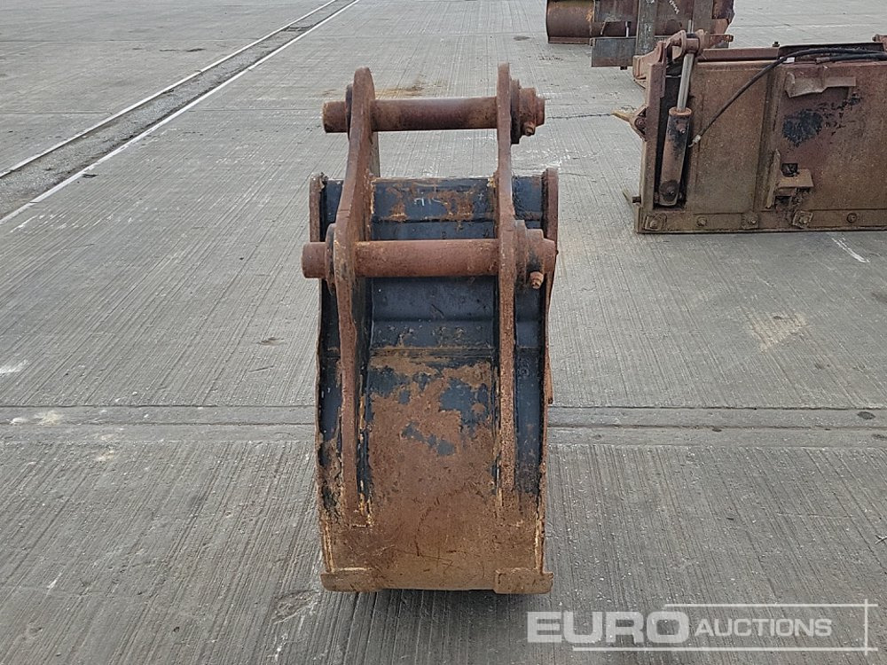 JCB 24" Digging Bucket 65mm Pin to suit 13 Ton Excavator - Kauss: foto 4 JCB 24" Digging Bucket 65mm Pin to suit 13 Ton Excavator - Kauss: foto 4