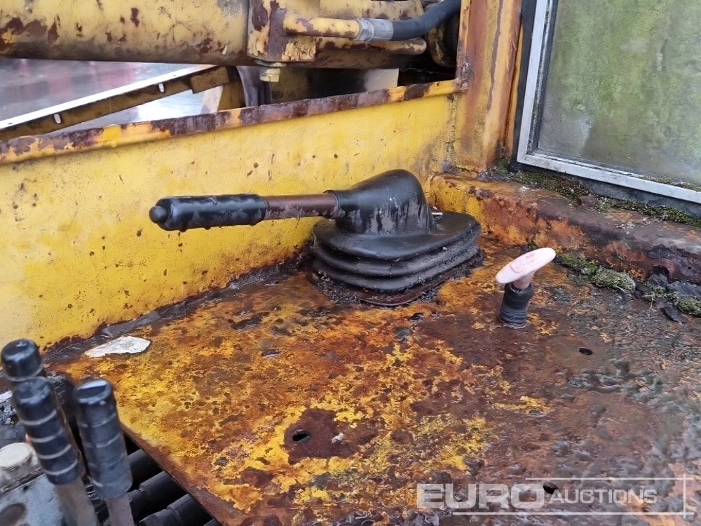 Teleskopiskais iekrāvējs JCB 520-4: foto 35