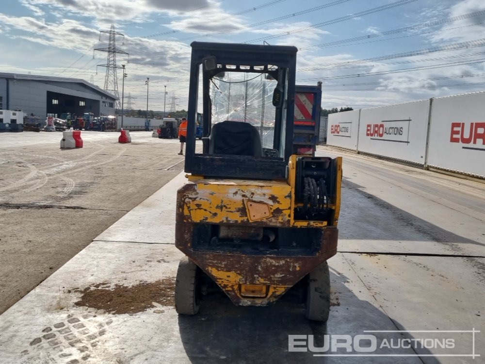 JCB TLT25D - Teleskopiskais iekrāvējs: foto 4 JCB TLT25D - Teleskopiskais iekrāvējs: foto 4