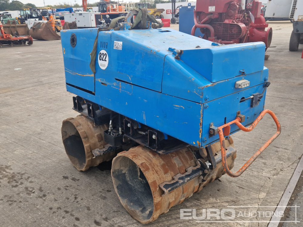 JCB VIBROMAX - Asfalta ieklāšanas tehnika: foto 3 JCB VIBROMAX - Asfalta ieklāšanas tehnika: foto 3