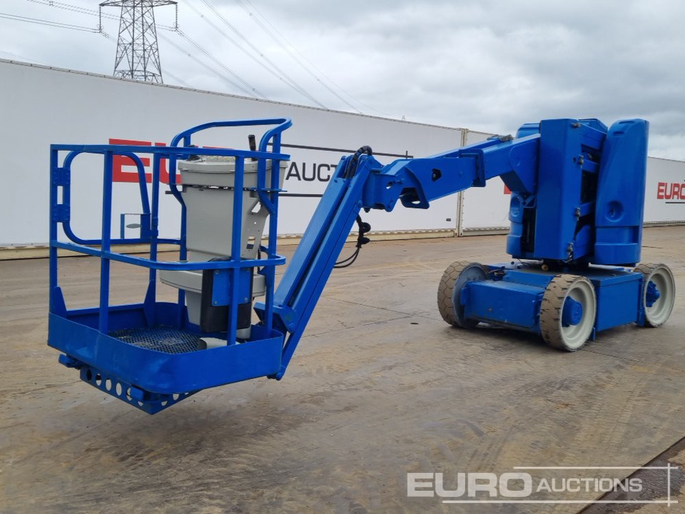 JLG E300AJP - Pacēlājs: foto 1 JLG E300AJP - Pacēlājs: foto 1