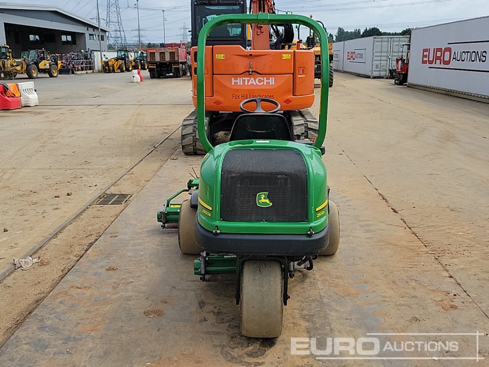 John Deere 2500B - Zāles pļāvējs: foto 4 John Deere 2500B - Zāles pļāvējs: foto 4