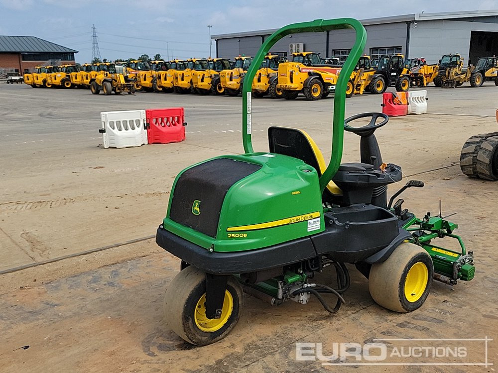 John Deere 2500B - Zāles pļāvējs: foto 5 John Deere 2500B - Zāles pļāvējs: foto 5
