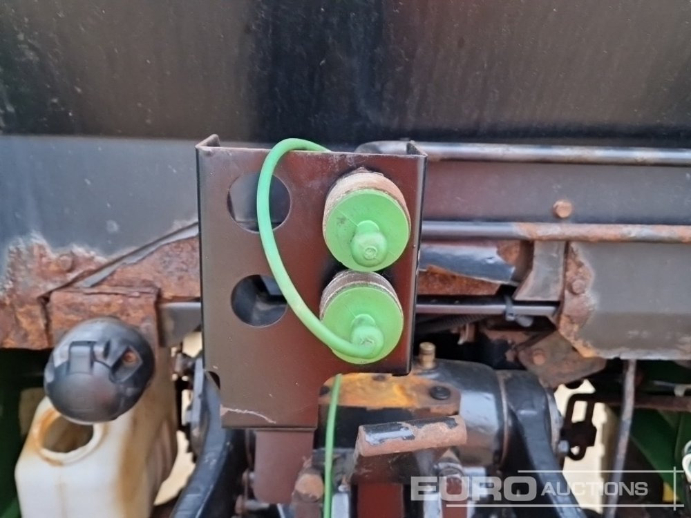 Mini traktors John Deere 4520: foto 15