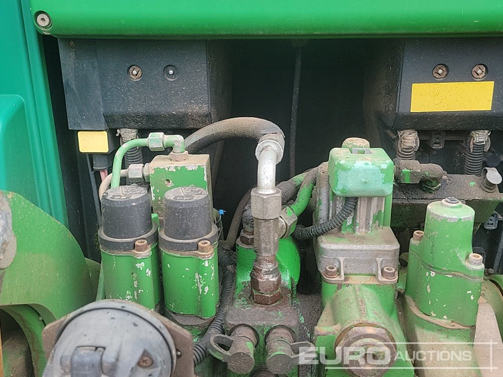 Traktors John Deere 6520: foto 24