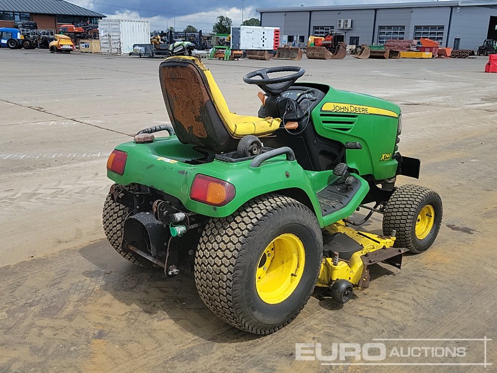 John Deere X740 Ultimate - Zāles pļāvējs: foto 5 John Deere X740 Ultimate - Zāles pļāvējs: foto 5
