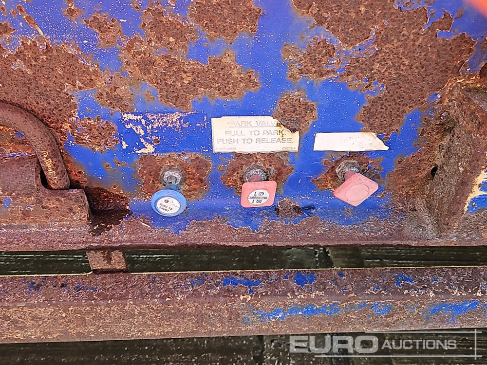 Puspiekabe zema profila platforma King 4 Axle Step Frame Low Loader Trailer, Neck Ramps, Out Riggers, Rear Steering, Hydraulic Fliptoe Ramps: foto 32