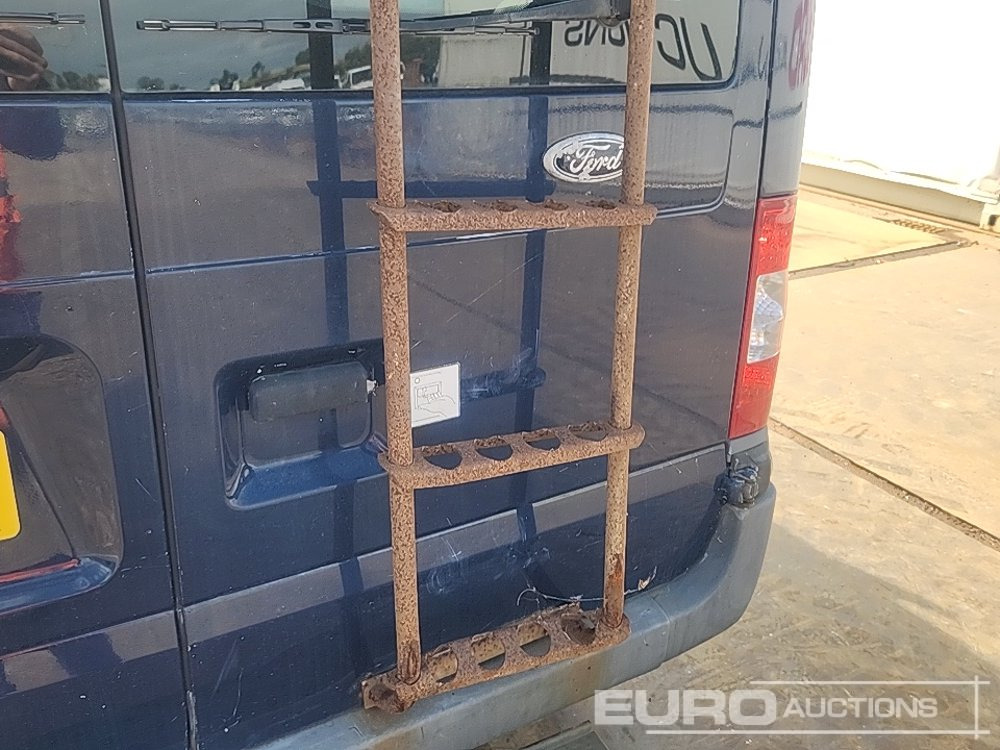 Komercauto 2013 Ford Transit: foto 28