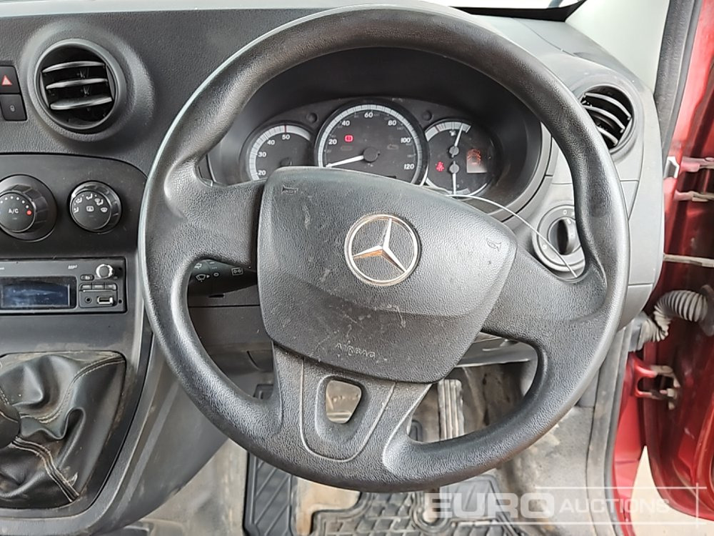 Komercauto 2015 Mercedes Citan: foto 38