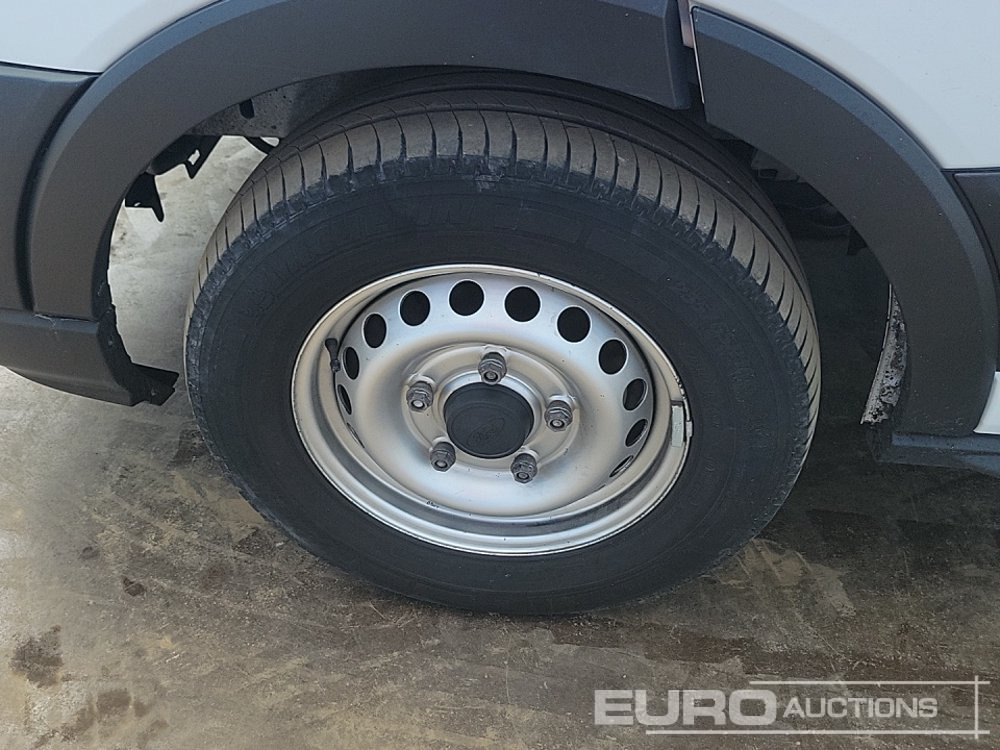 Komercauto 2022 Ford Transit: foto 9