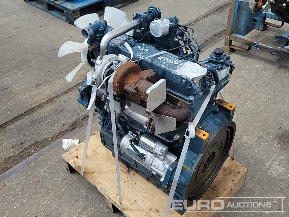 Kubota 4 Cylinder Engine - Dzinējs: foto 3 Kubota 4 Cylinder Engine - Dzinējs: foto 3