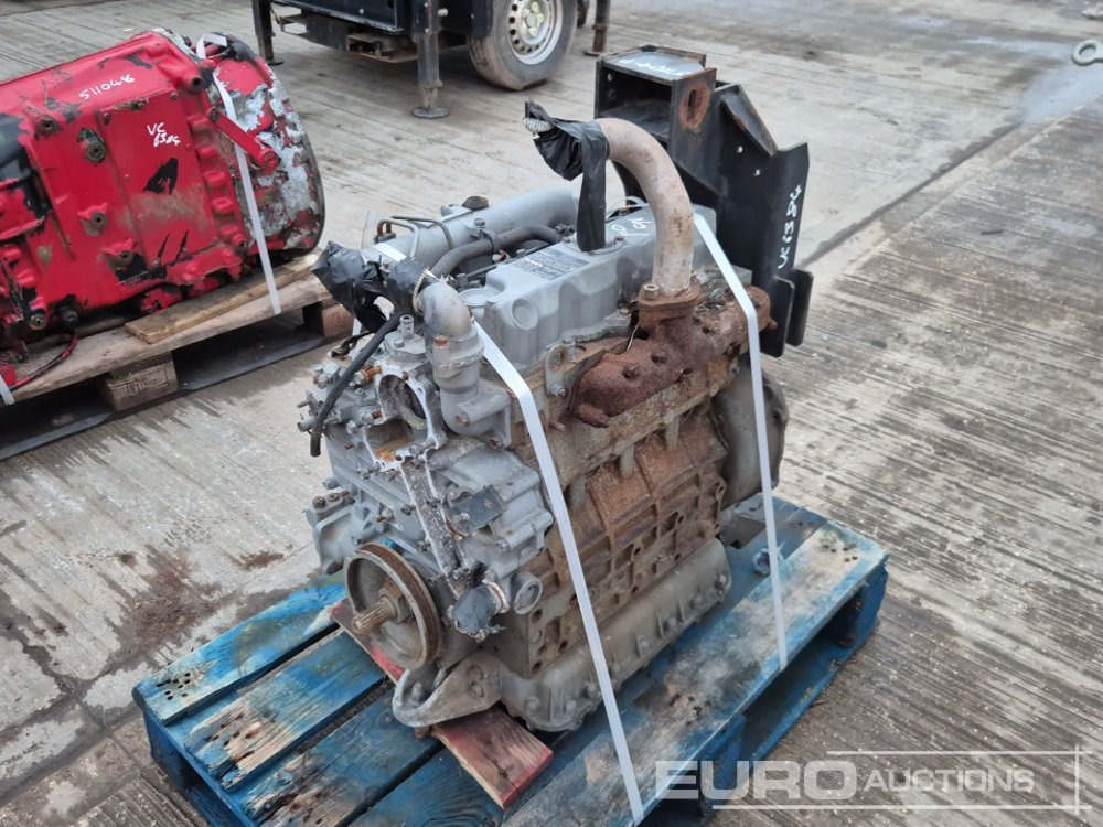 Kubota 4 Cylinder Engine - Dzinējs: foto 5 Kubota 4 Cylinder Engine - Dzinējs: foto 5