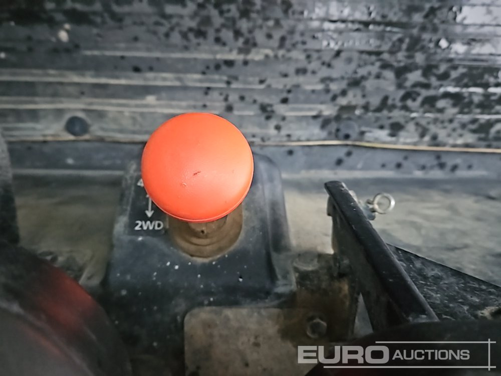 Kvadricikls Kubota 4WD Diesel Utility Vehicle, Power Steering, Hydraulic Tipping Body: foto 33 Kvadricikls Kubota 4WD Diesel Utility Vehicle, Power Steering, Hydraulic Tipping Body: foto 33