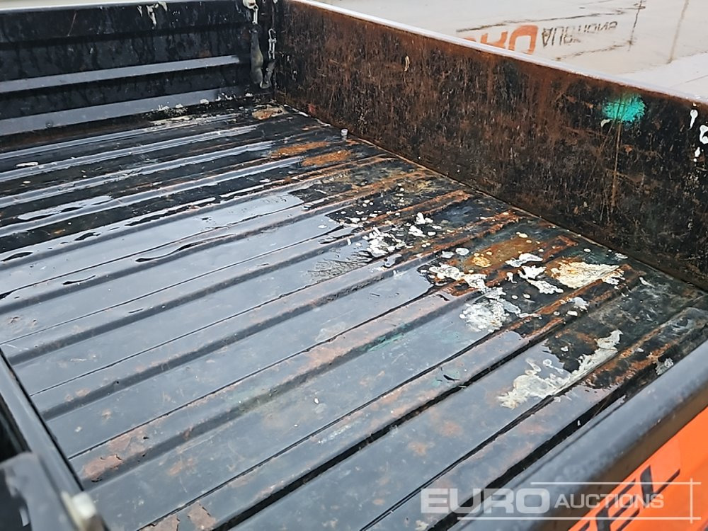 Kvadricikls Kubota 4WD Diesel Utility Vehicle, Power Steering, Hydraulic Tipping Body: foto 14 Kvadricikls Kubota 4WD Diesel Utility Vehicle, Power Steering, Hydraulic Tipping Body: foto 14