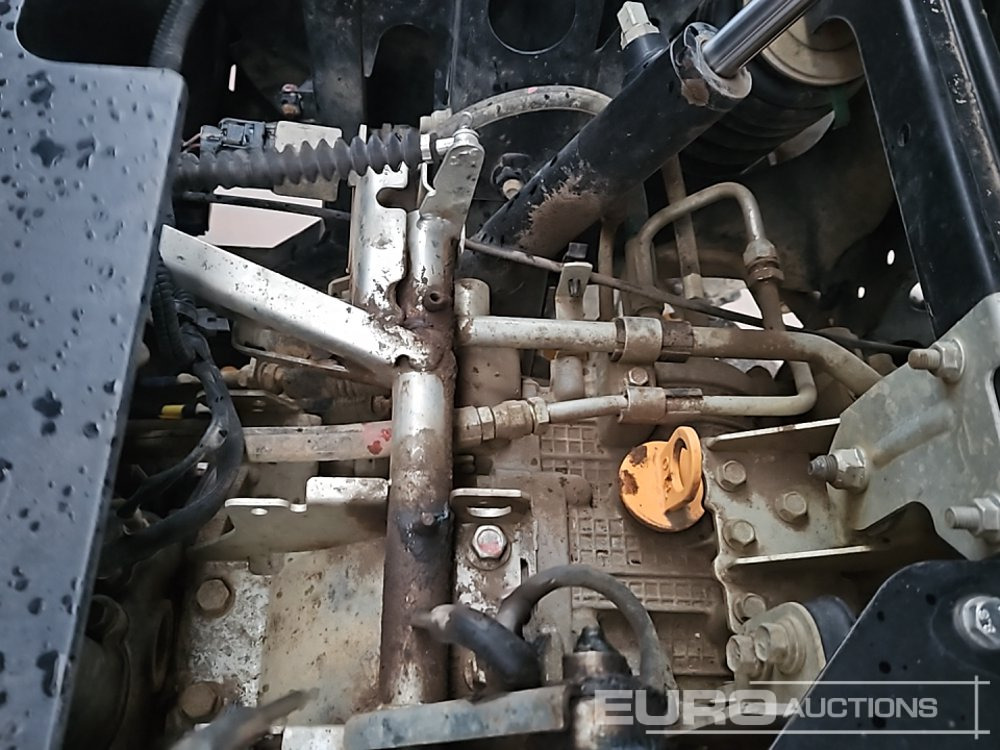 Kvadricikls Kubota 4WD Diesel Utility Vehicle, Power Steering, Hydraulic Tipping Body: foto 15 Kvadricikls Kubota 4WD Diesel Utility Vehicle, Power Steering, Hydraulic Tipping Body: foto 15