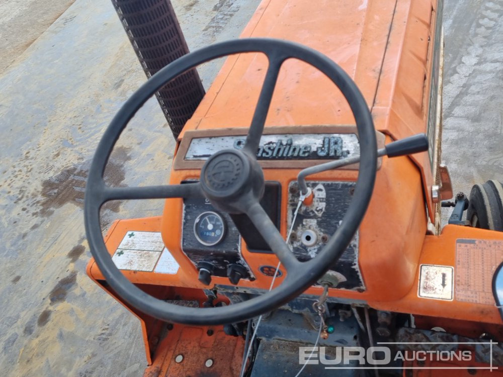Mini traktors Kubota B1702: foto 22