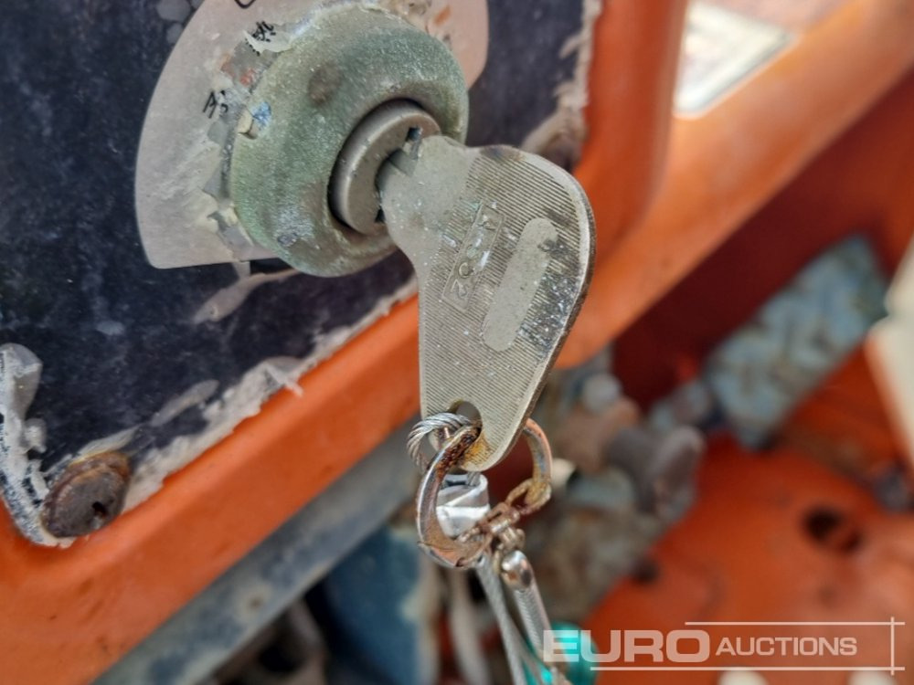 Mini traktors Kubota B1702: foto 29