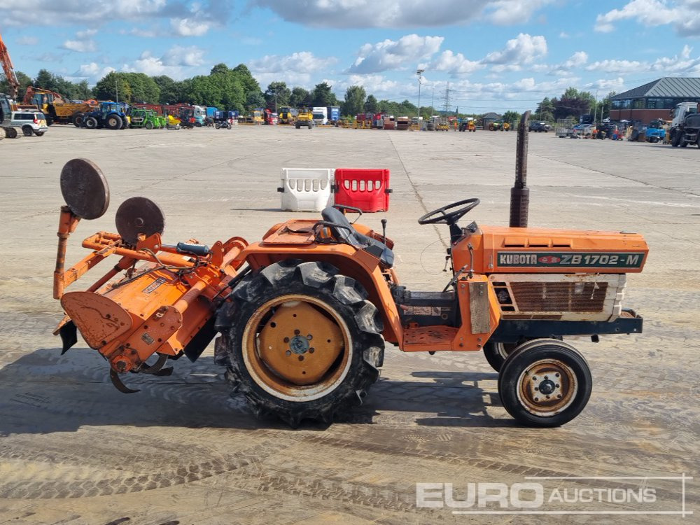 Mini traktors Kubota B1702: foto 6