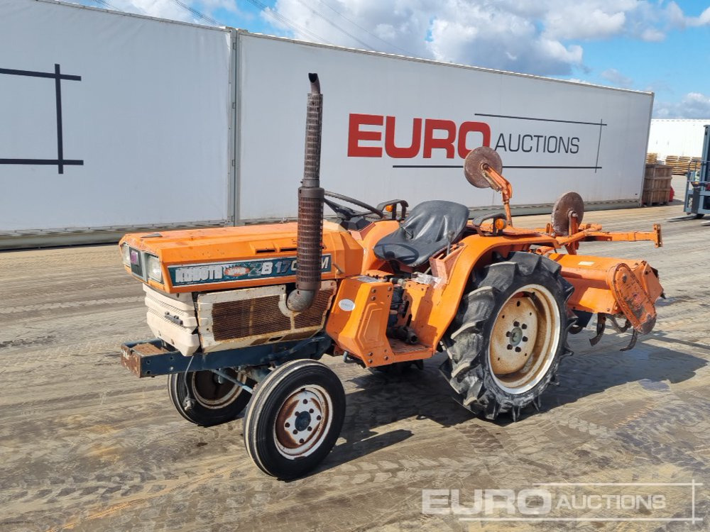 Kubota B1702 - Mini traktors: foto 1 Kubota B1702 - Mini traktors: foto 1