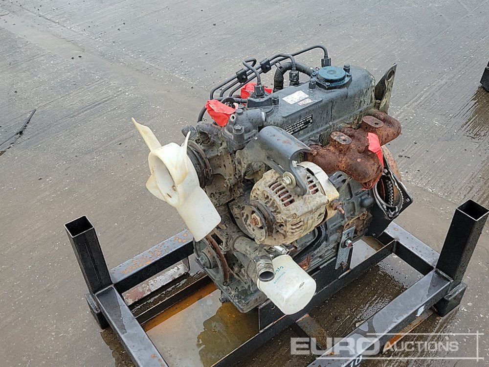 Kubota D1105 - Dzinējs: foto 1 Kubota D1105 - Dzinējs: foto 1