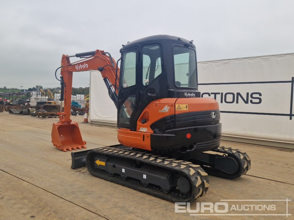 Kubota U55-4 - Mini-ekskavators: foto 3 Kubota U55-4 - Mini-ekskavators: foto 3