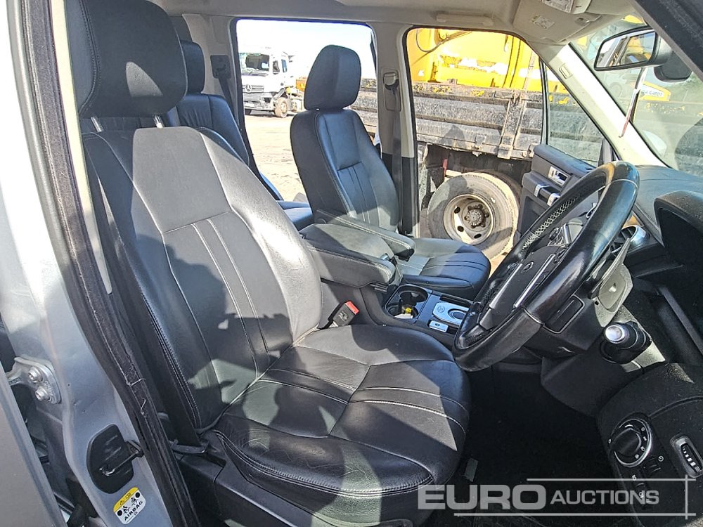 Vieglā automašīna Land Rover Discovery 4 SDV6: foto 28