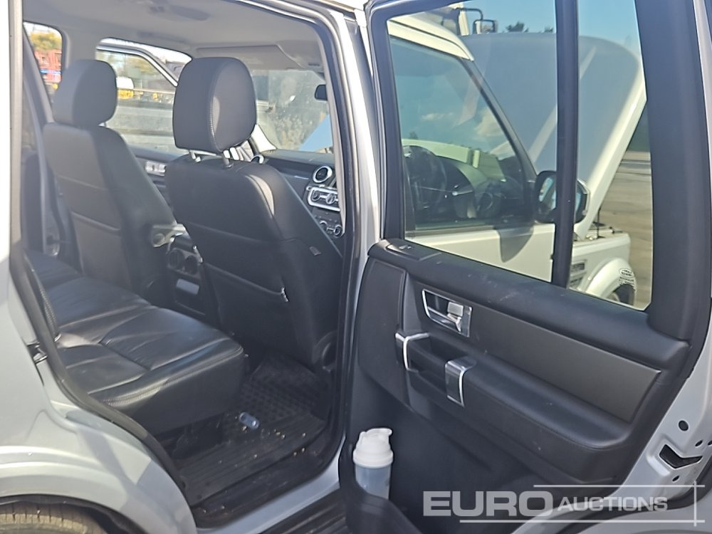 Vieglā automašīna Land Rover Discovery 4 SDV6: foto 25