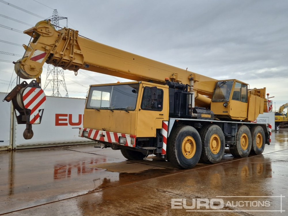 Liebherr 8x8 Rough Terrain Crane, Stabilisers - Celtnis nelīdzenām virsmām: foto 1 Liebherr 8x8 Rough Terrain Crane, Stabilisers - Celtnis nelīdzenām virsmām: foto 1
