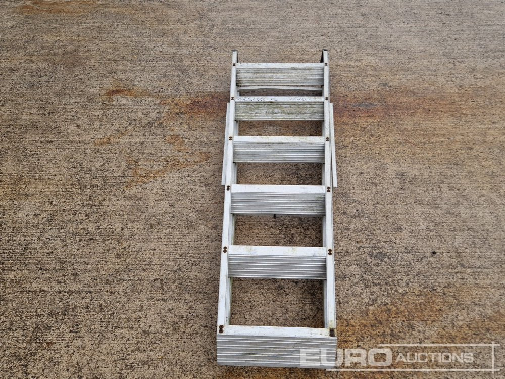 Lyte 6 Tread Aluminium Step Ladder - Celtniecības maisītājs: foto 4 Lyte 6 Tread Aluminium Step Ladder - Celtniecības maisītājs: foto 4