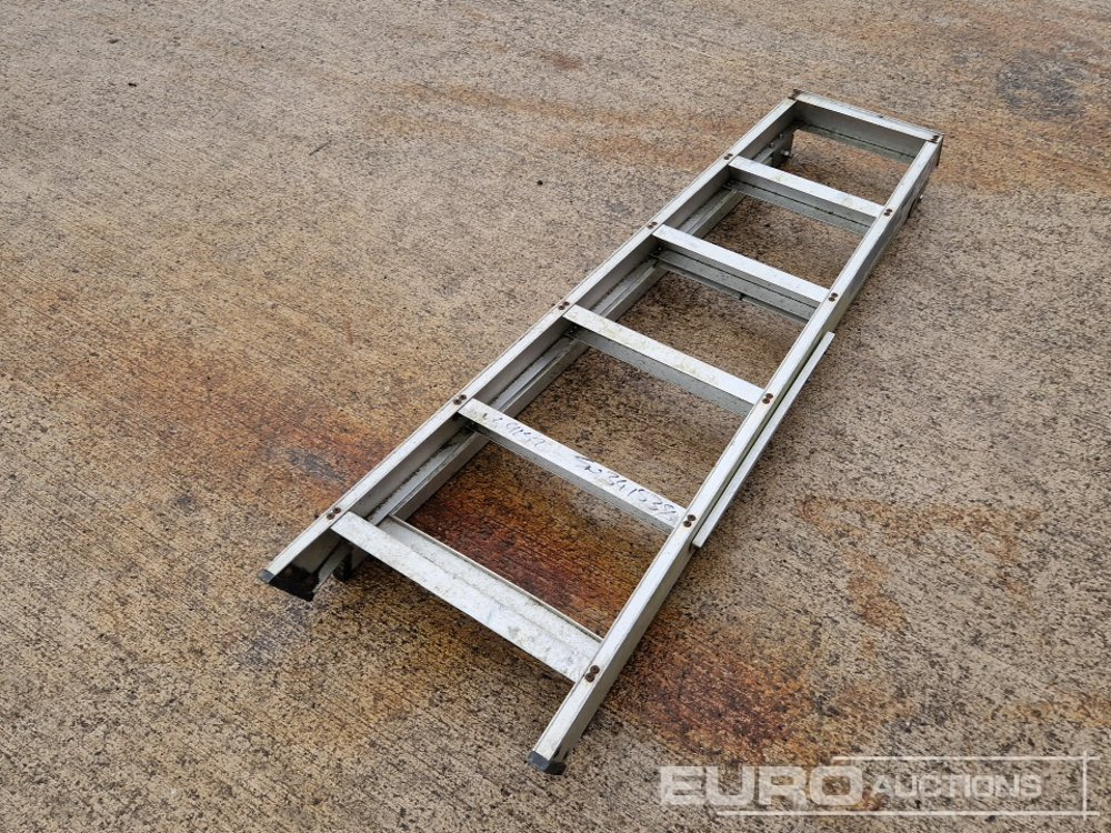 Lyte 6 Tread Aluminium Step Ladder - Celtniecības maisītājs: foto 1 Lyte 6 Tread Aluminium Step Ladder - Celtniecības maisītājs: foto 1