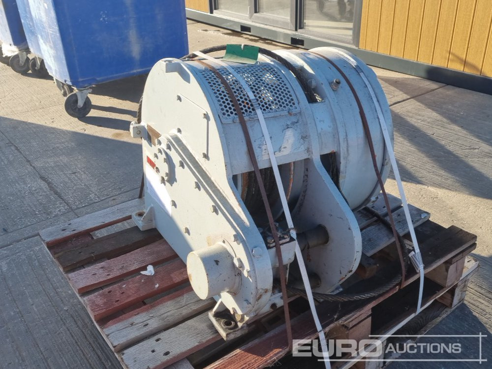 MacTaggart Hydraulic Winch - Vinča: foto 3 MacTaggart Hydraulic Winch - Vinča: foto 3