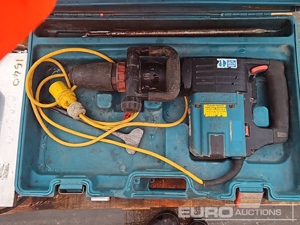 Celtniecības maisītājs Makita 110Volt Hammer Drill (2 of), 240Volt Wallpaper Stripper, 110Volt Wood Router, Hilti 110Volt Construction Screwdriver: foto 10