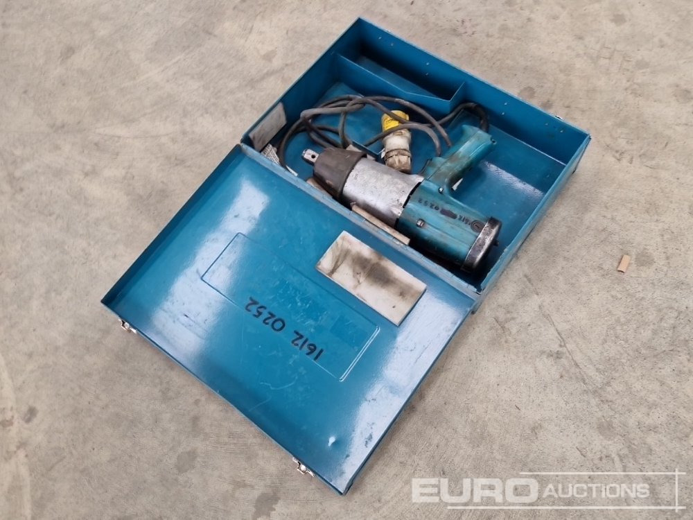 Makita 6906 - Celtniecības maisītājs: foto 5 Makita 6906 - Celtniecības maisītājs: foto 5