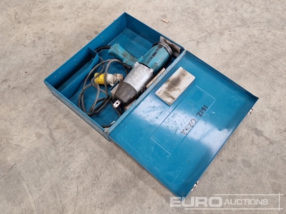 Makita 6906 - Celtniecības maisītājs: foto 3 Makita 6906 - Celtniecības maisītājs: foto 3