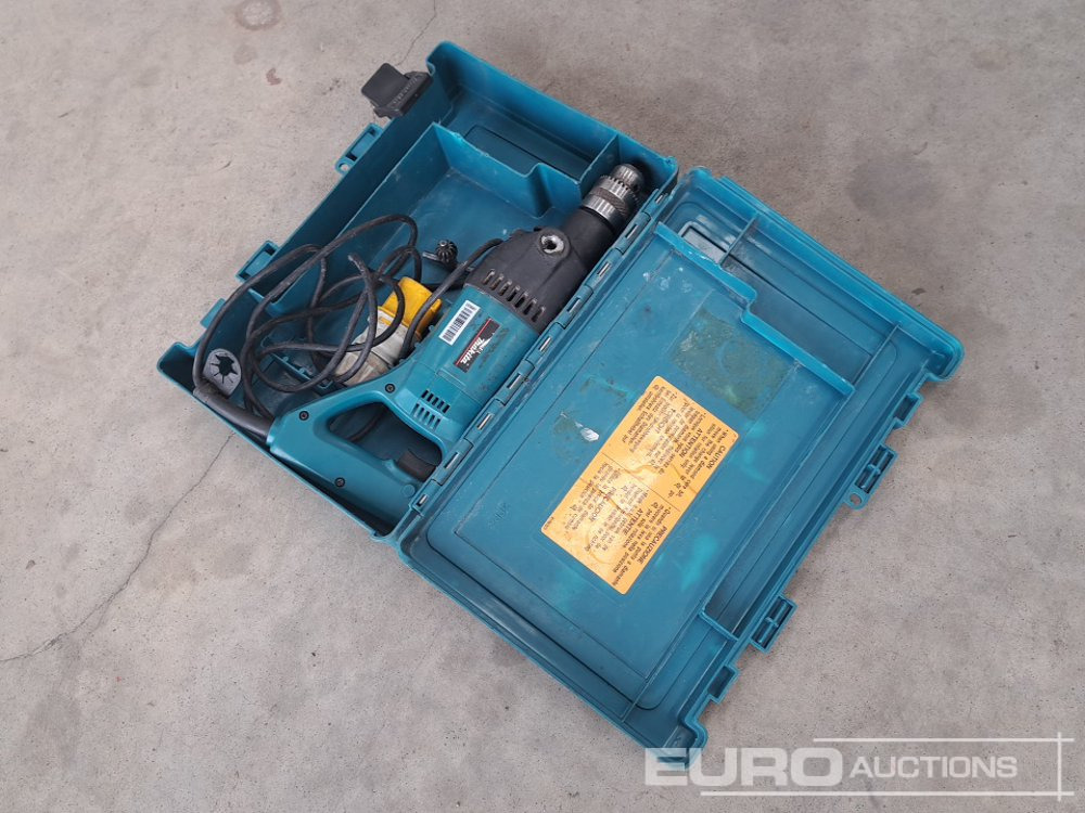 Makita 8406 110 Volt Diamond Core Drill - Celtniecības maisītājs: foto 3 Makita 8406 110 Volt Diamond Core Drill - Celtniecības maisītājs: foto 3