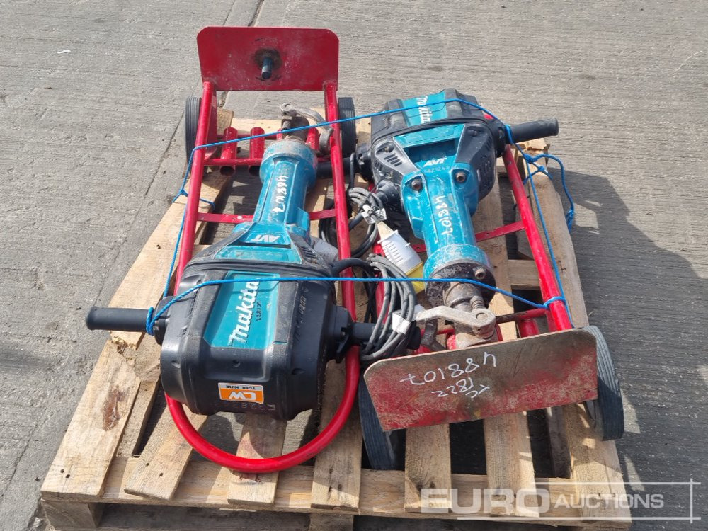 Makita AVT - Celtniecības maisītājs: foto 2 Makita AVT - Celtniecības maisītājs: foto 2