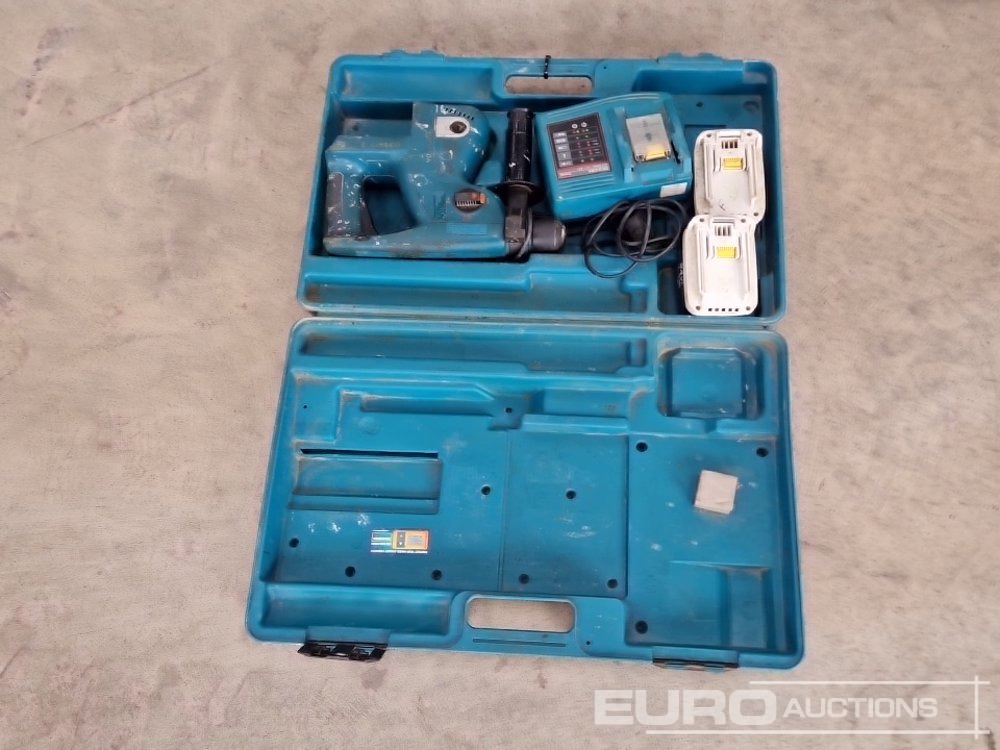 Makita BHR200 - Celtniecības maisītājs: foto 4 Makita BHR200 - Celtniecības maisītājs: foto 4