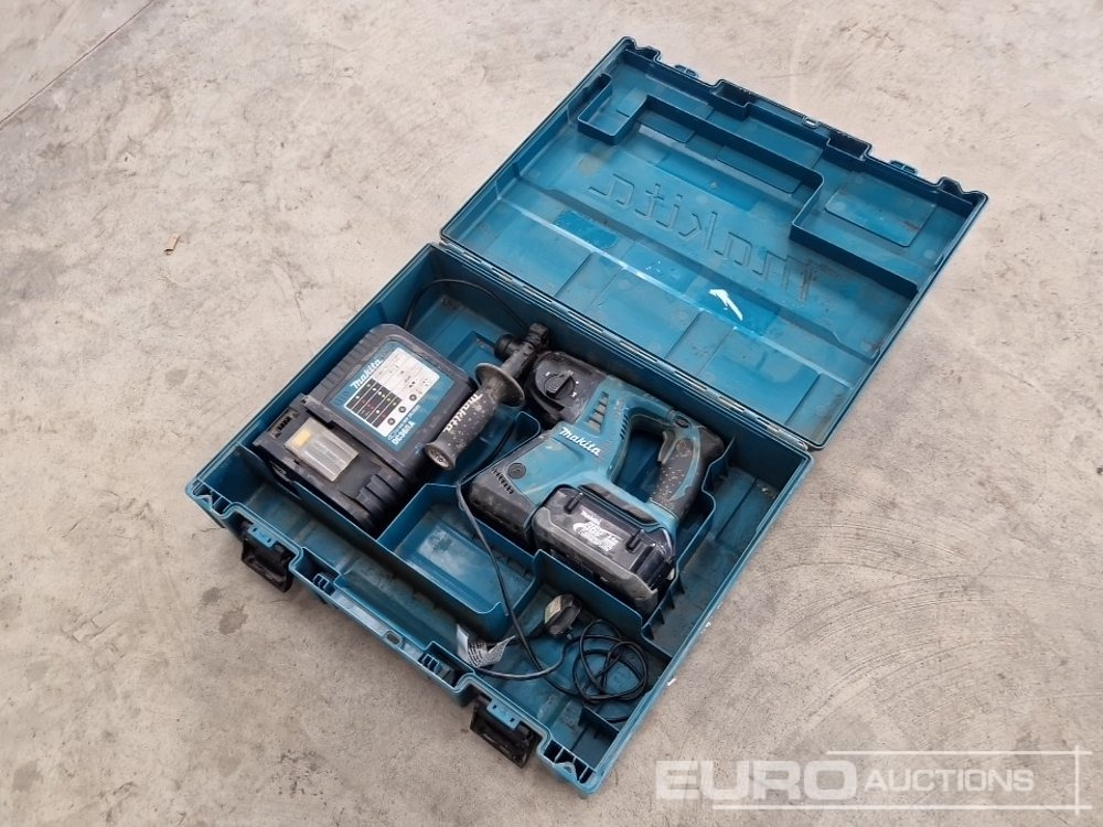 Makita BHR262 - Celtniecības maisītājs: foto 1 Makita BHR262 - Celtniecības maisītājs: foto 1