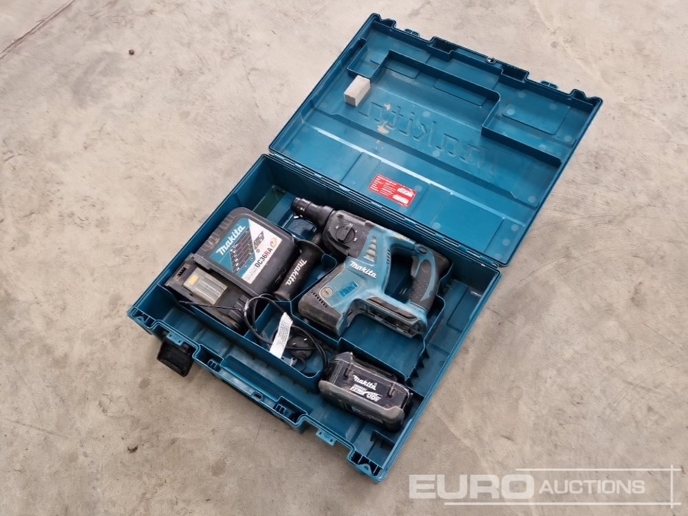 Makita BHR262T - Celtniecības maisītājs: foto 1 Makita BHR262T - Celtniecības maisītājs: foto 1
