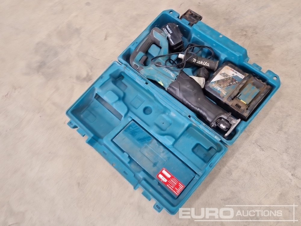 Makita DJR186 18 Volt Cordless Recip Saw - Celtniecības maisītājs: foto 5 Makita DJR186 18 Volt Cordless Recip Saw - Celtniecības maisītājs: foto 5