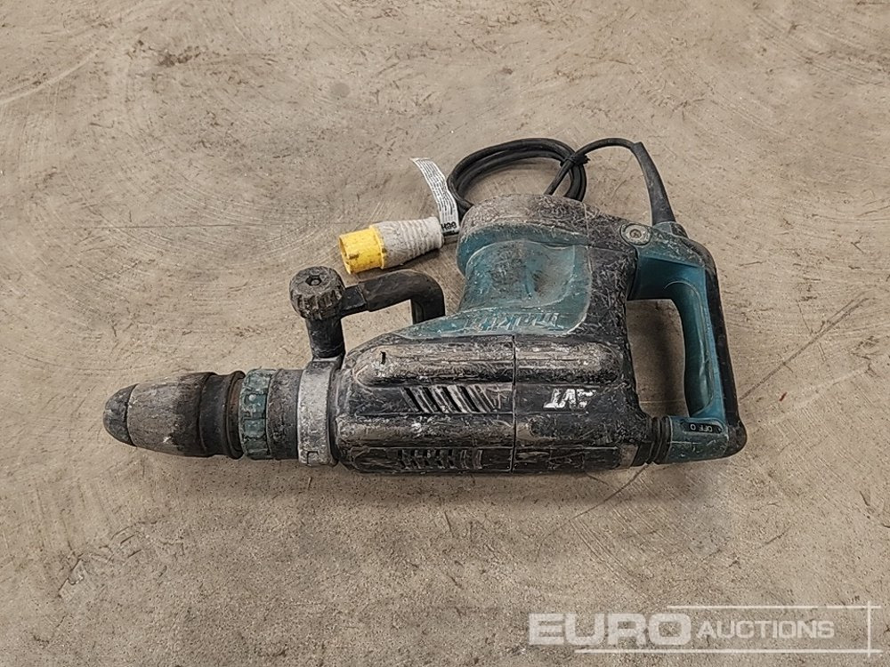 Makita HR1213C 110 Volt Breaker - Celtniecības maisītājs: foto 4 Makita HR1213C 110 Volt Breaker - Celtniecības maisītājs: foto 4