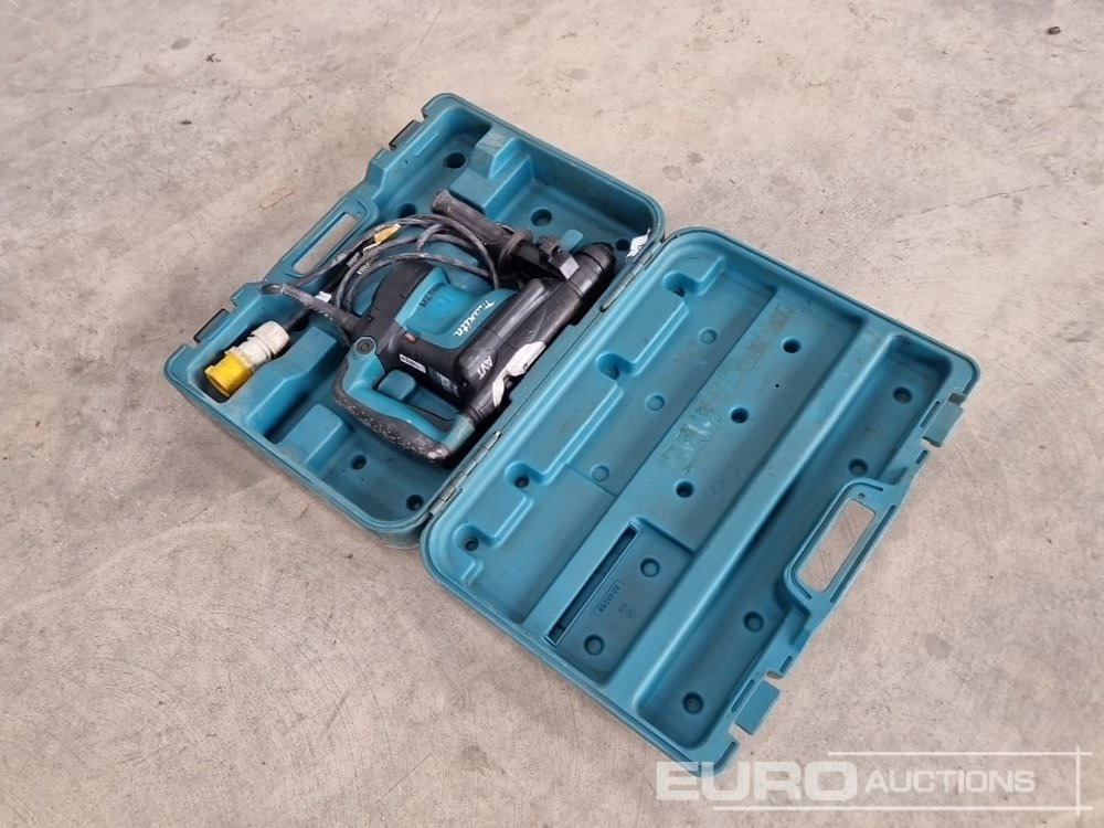 Makita HR3210C 110 Volt Hammer Drill/Breaker - Celtniecības maisītājs: foto 3 Makita HR3210C 110 Volt Hammer Drill/Breaker - Celtniecības maisītājs: foto 3