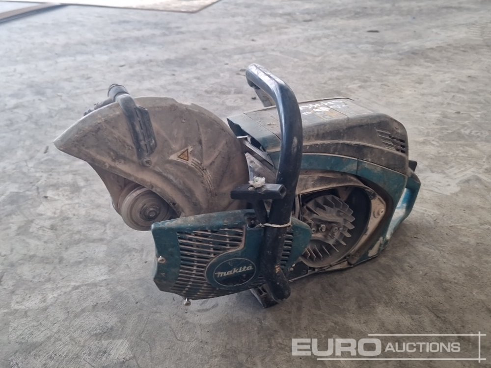 Makita Petrol Con Saw - Garāžu aprīkojums: foto 1 Makita Petrol Con Saw - Garāžu aprīkojums: foto 1