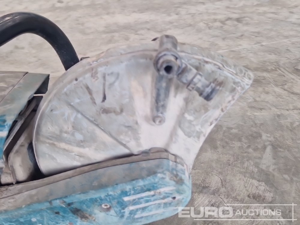 Makita Petrol Con Saw - Garāžu aprīkojums: foto 5 Makita Petrol Con Saw - Garāžu aprīkojums: foto 5