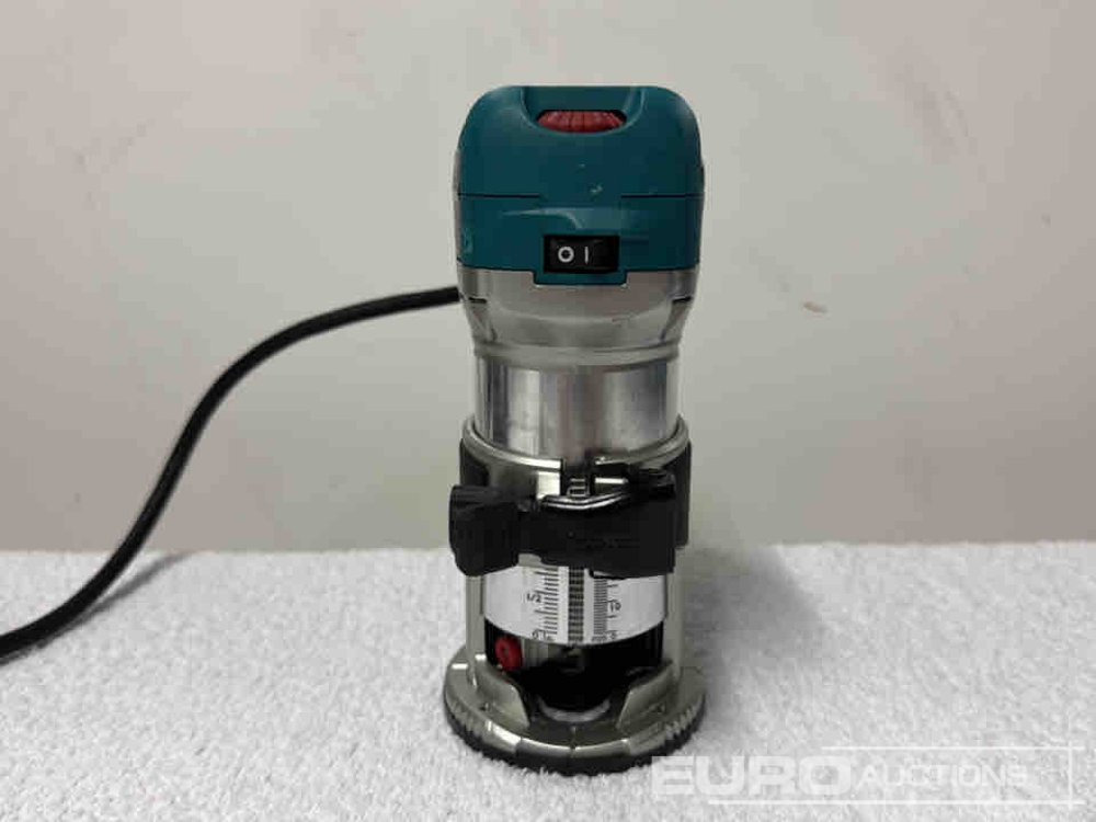 Makita RT0701C - Celtniecības maisītājs: foto 5 Makita RT0701C - Celtniecības maisītājs: foto 5