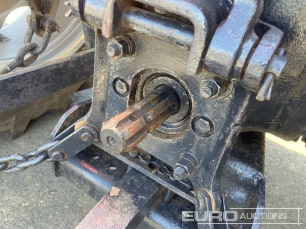 Massey Ferguson 240 - Traktors: foto 5 Massey Ferguson 240 - Traktors: foto 5