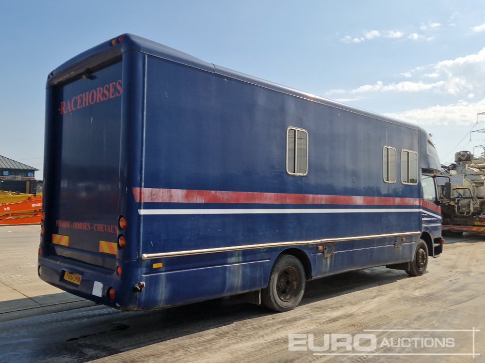 Mercedes 1223 - Kravas automašīna dzīvnieku pārvadāšanai: foto 5 Mercedes 1223 - Kravas automašīna dzīvnieku pārvadāšanai: foto 5