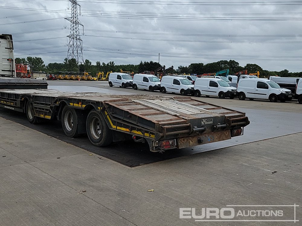 Montracon Tri Axle Step Frame Low Loader Trailer - Puspiekabe zema profila platforma: foto 3 Montracon Tri Axle Step Frame Low Loader Trailer - Puspiekabe zema profila platforma: foto 3
