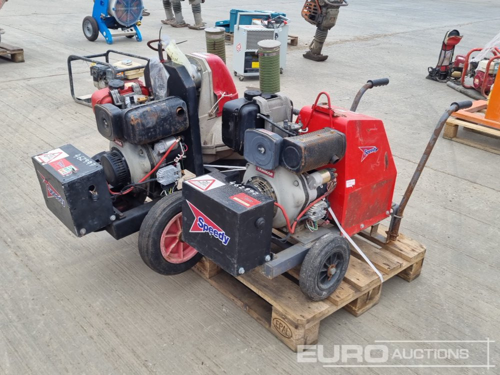 Morris Waterpump, Yanmar Engine (2 of) - Ūdens sūknis: foto 1 Morris Waterpump, Yanmar Engine (2 of) - Ūdens sūknis: foto 1