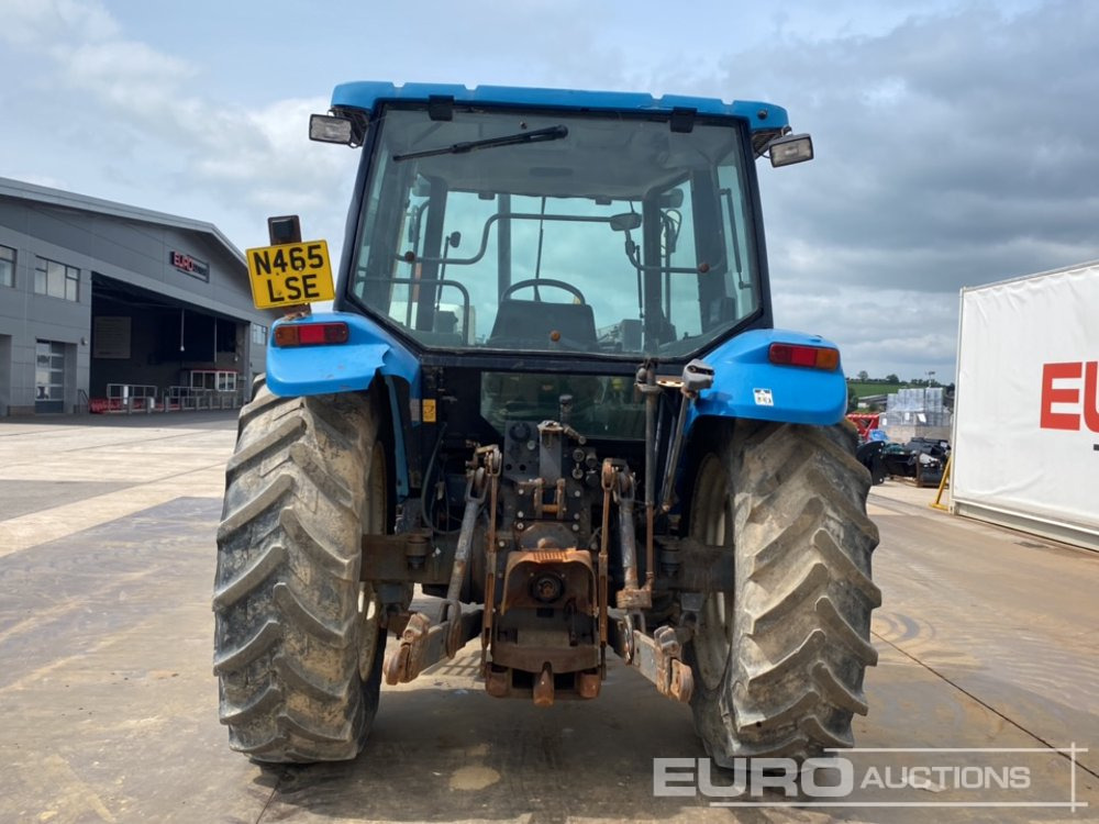 New Holland 6635 - Traktors: foto 4 New Holland 6635 - Traktors: foto 4